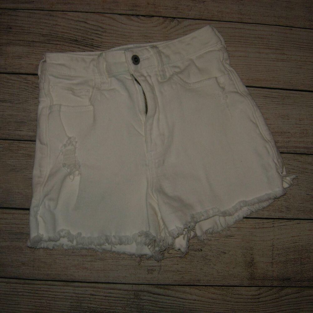 Hollister Curvy Ultra High-rise mom shorts 26